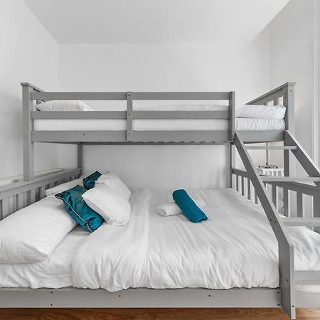 3 Bedroom Flat In Haymarket London Sleeps 14 Hy1 Exteriör bild