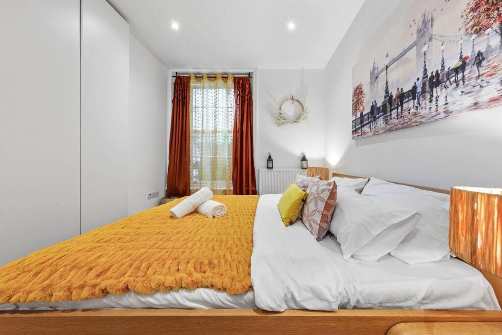 3 Bedroom Flat In Haymarket London Sleeps 14 Hy1 Exteriör bild